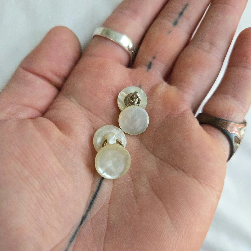 VTG Mother Of Pearl Cufflinks Mismatched Cuff Links Men White Cream Iridescent